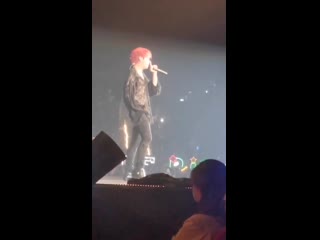 Выступление кача на #bemyboyfriendsconcert