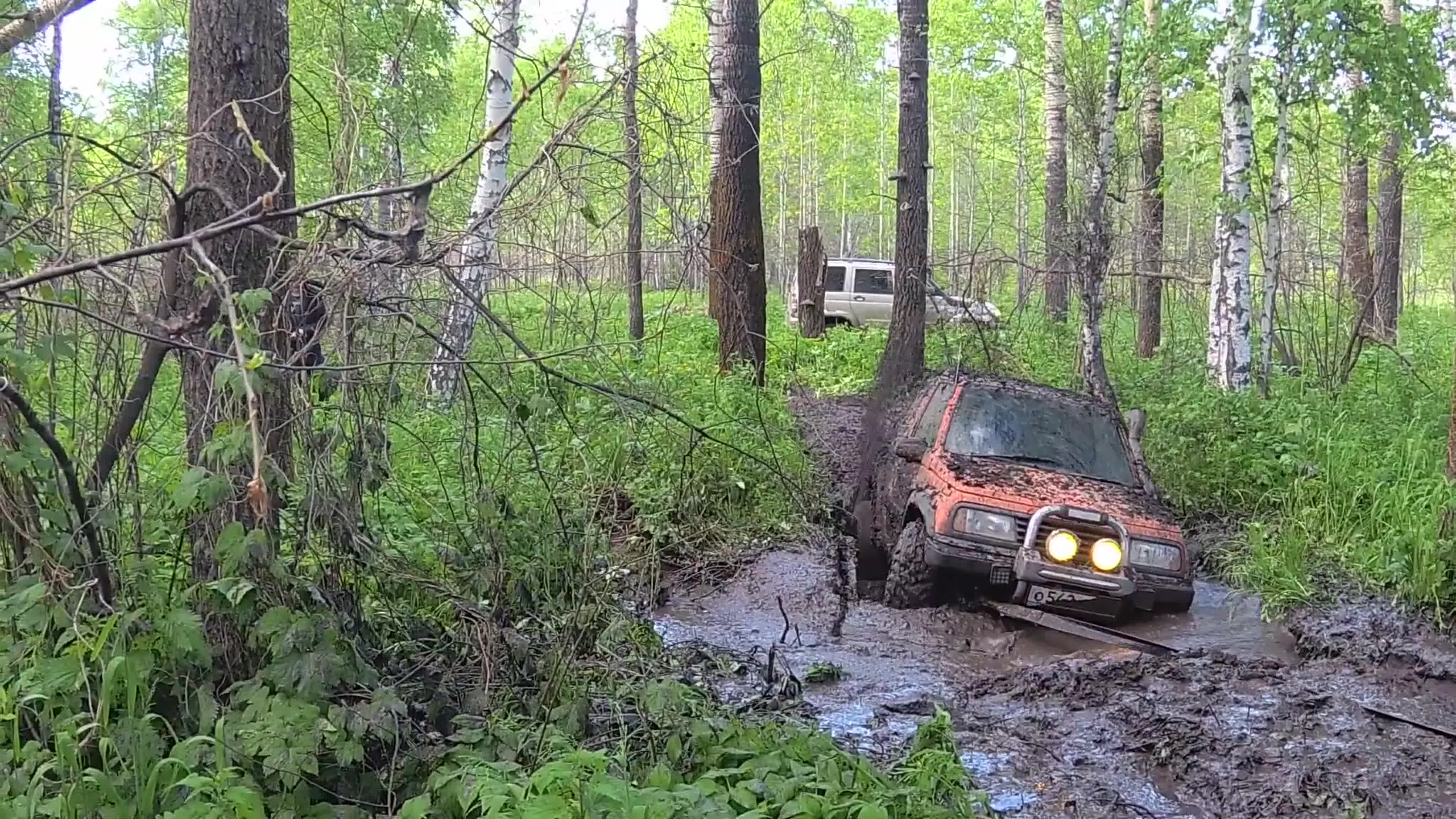 Маршрут где всегда весело уаз на белках lc80 на трипадорах  