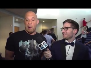 Вин дизель спел и отдал дань памяти полу уокеру / vin diesel sings ‘see you again’ for paul walker at the movie awards mtv