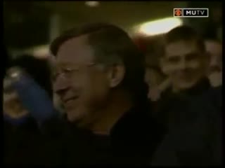 Paul scholes finishing off a 32 pass sequence