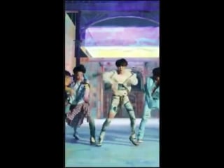 [180518] альтернативна версія кліпу "fake love" (частина 2) [spotify]