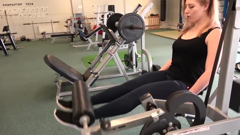 Как накачать попу и ноги! тренироа с викой archo morris