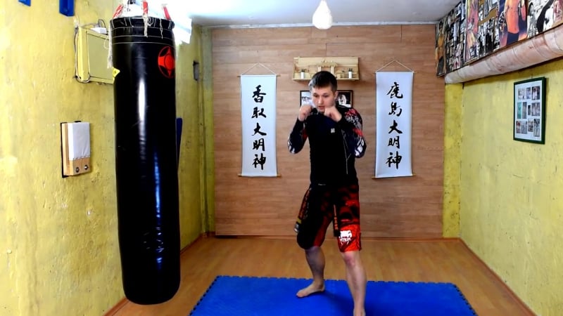 Удар ногой до потолка тоби мае гери кекусинкай каратэ мма