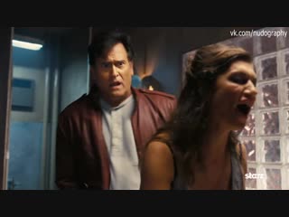 Попка дженнифер фрид (jennifer freed) эш против зловещих мертвецов (ash vs evil dead, 2015) сезон 1