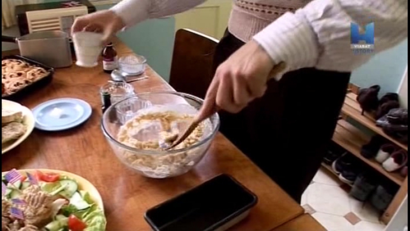 Отчаянные дегустаторы отправляются / the supersizers go / 2 серия / во времена второй мировой войны