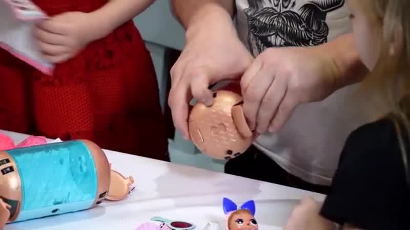 Распакоа капсулы лол с гошей