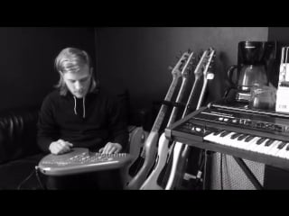 Daddi got a new toy 🙆🏼