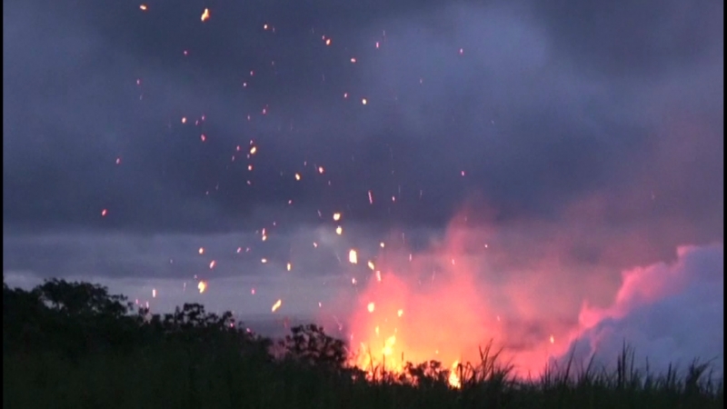 На гавайях извергается вулкан килауэа