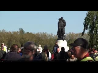 Grüsse aus berlin an unser brudervolk in donezk 9 mai 2023 tag des sieges