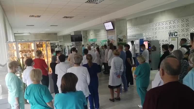 Медики почтили память героя