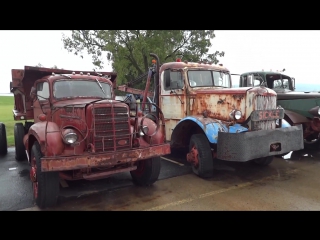 Old mack trucks