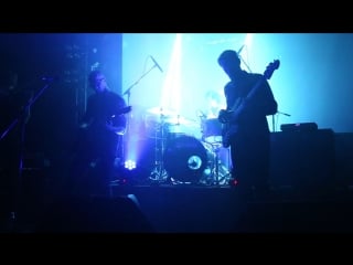 Escape the void the birds don't sing, they just screech in pain (live in amsterdam 22 01 15)