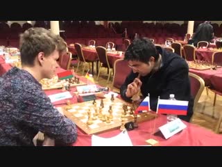 Maria emelianova @photochess kramnik and artemiev analyzing