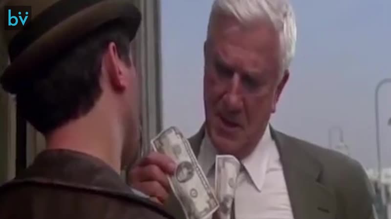 Лесли нильсен ведет допрос