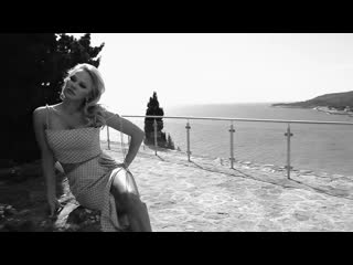 Pamela anderson intimately magazine ( april 2019 )