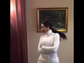 Khloe & kim kardashian