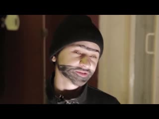 Ладно, твоя взяла а знаешь что взяла? твоя телка в рот взяла на случай важных переговоров