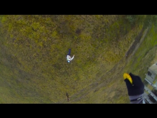 Белорус макнул драник в сметану с 25 м belarusian guy dips potato pancake in cream during 25m jump