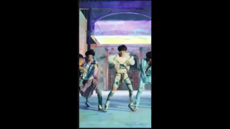 [180518] альтернативна версія кліпу "fake love" (частина 2) [spotify]