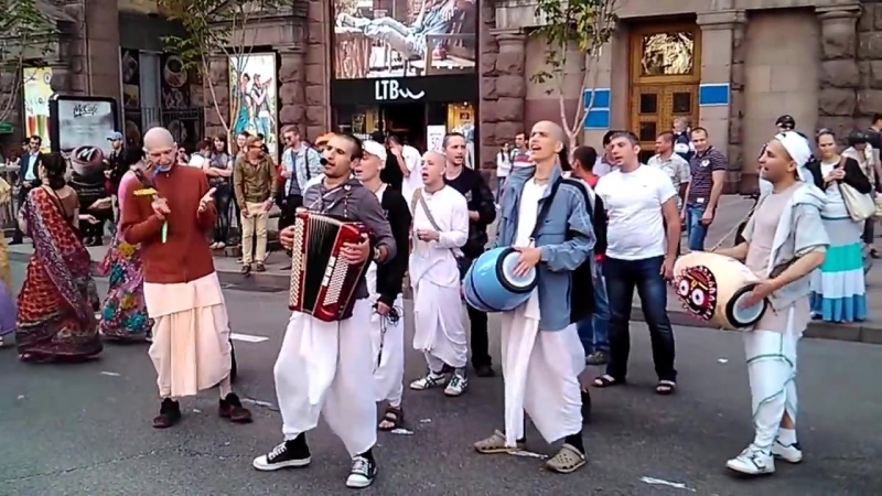 Кришнаиты на крещатике