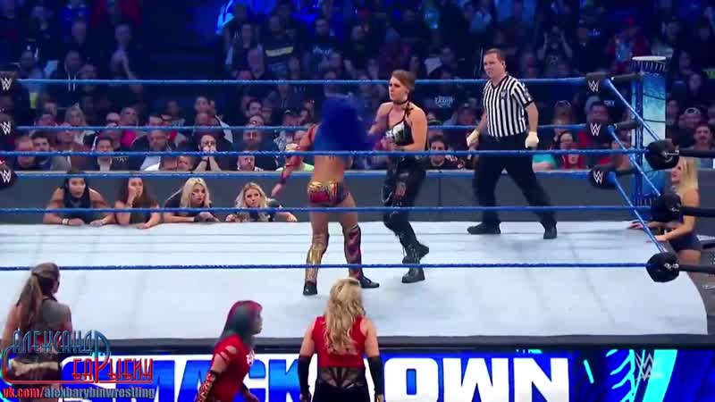 Саша бэнкс против шарлотт флэр против рея рипли