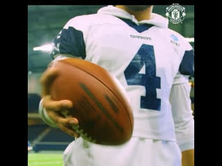 Andy cole9 and bryan robson had a great time on their visit to the dallas cowboys last month