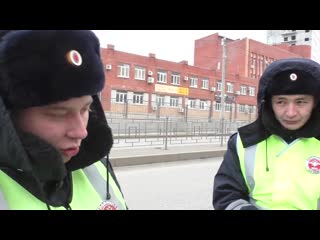 Что делать если вас остановили на каршеринге и требуют телефон к осмотру