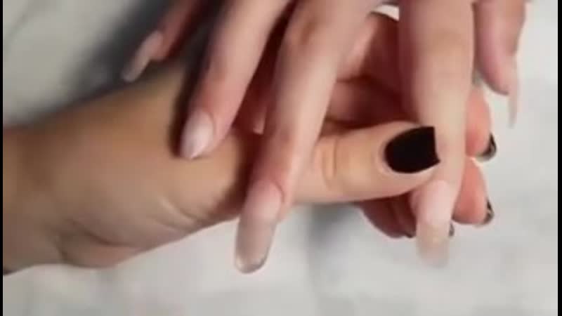 Акрил неактуален сейчас он вреден и мерзко пахнет аллергич