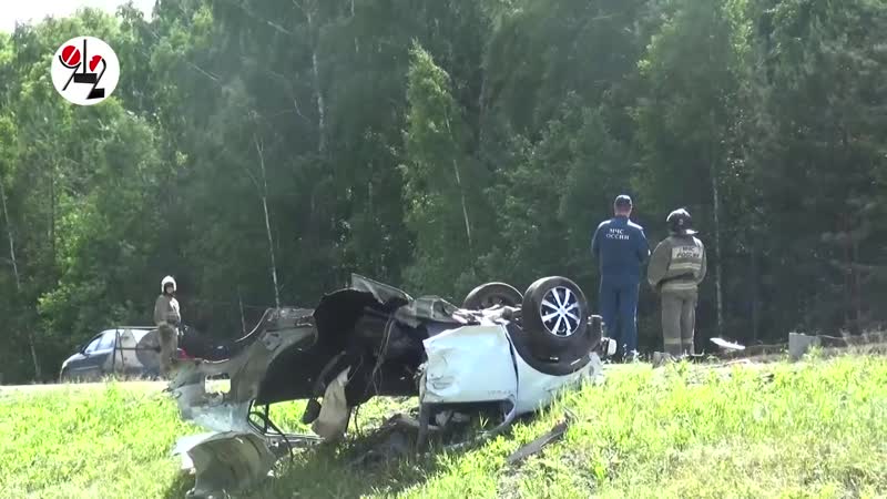 Тау "опель" разорвал "рено" напополам real video