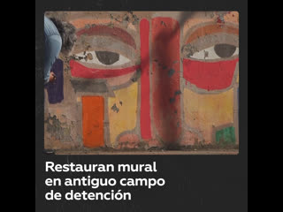 Ex presos políticos de chile restauran mural conmemorativo en antiguo campo de detención