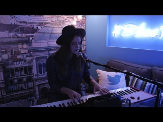 Francesca michielin l'amore esiste (blueroom live session 2015)