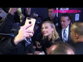 ↳ margot robbie deixando o estúdio do canal abc em nova york (3o 11 2o17) ― jgbr