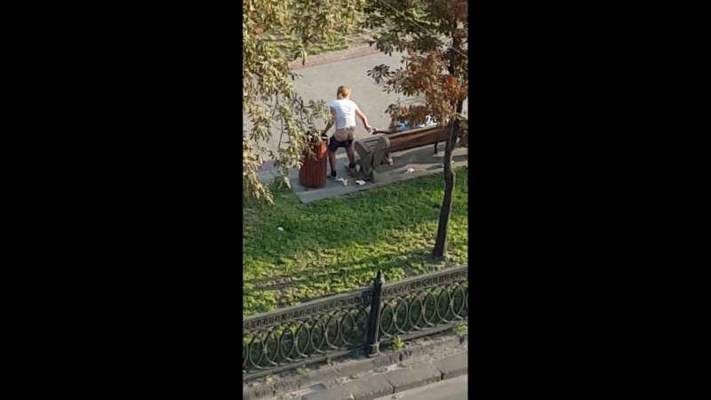 Девушка срёт в центре киева киев днем, что творится в центре киева