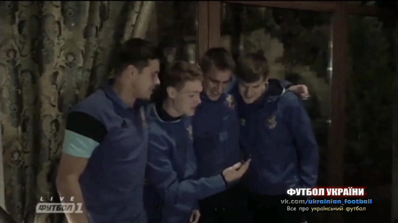 Як новачки збірної співали пісню