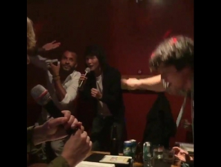 Just the most epic karaoke seshhh these guyzzz @rickywhittle @wildpipm @clarkinlarkin @devbostick !!