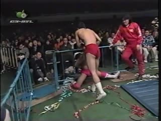 Jun akiyama/kentaro shiga vs kenta kobashi/yoshinobu kanemaru