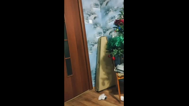 Бабушка, это ты выбросила снюс? так точно, снюс детям не игрушка( я супер буся