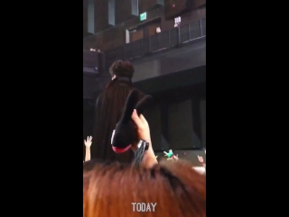 Fancam @ « 2017 world tour ‘party baby!’ <climax>»