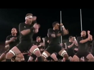 Сёмин танцует хаку )