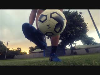 How to juggle a soccer ball instantly beginners tutorial