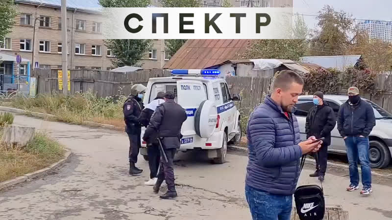 В екатеринбурге задержали "контролеров" за голосующими