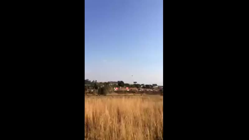 Будь спокоен и жди русских наверное, пацан так и поступил, судя по его реакции бомбардировщики ту 160 приземлились в юар m