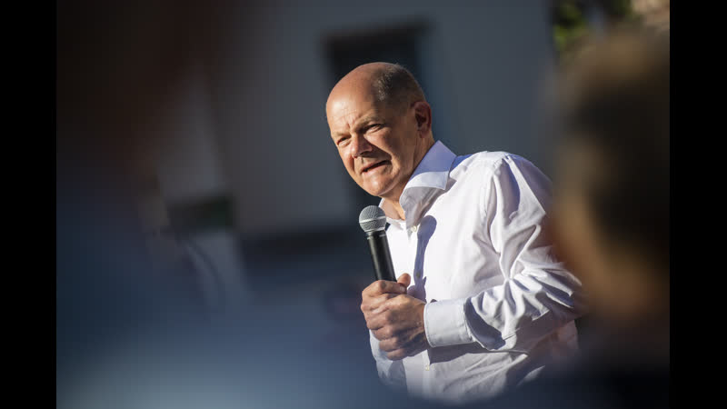 Live bundeskanzler scholz hält seine jährliche sommer pressekonferenz zu aktuellen themen