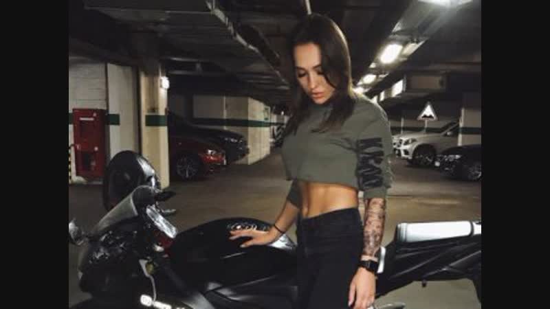 В дтп погибла известная девушка мотоблогер последние кадры погибшей в дтп мото блогеа ольги петровой