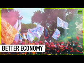 Indonesians rally for economic change as recession looms