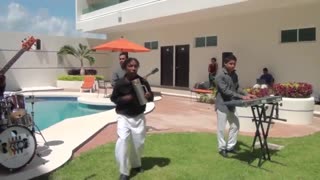 Me tumbó la burrita