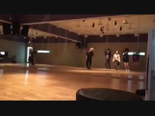 190125 suji updated this vid but quickly deleted it