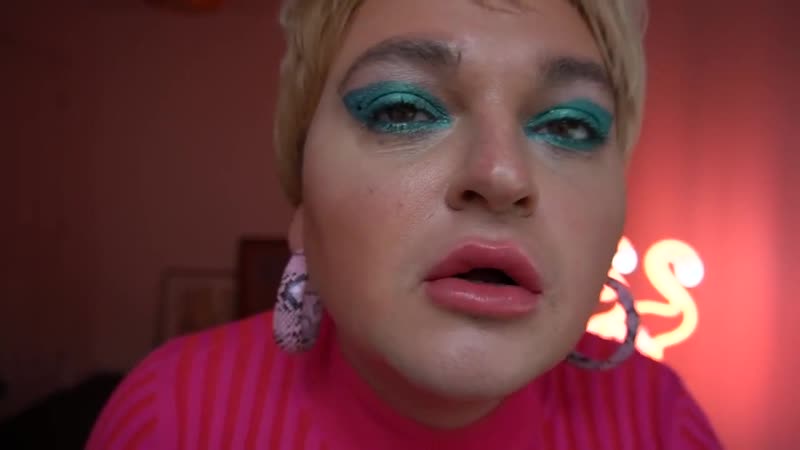 Шура стоун боже, какой он красивый, я только щас его начала ценить