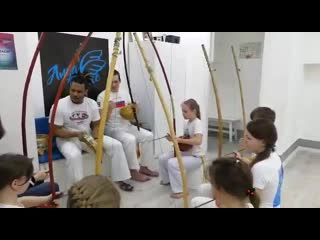 Видео от tuka silvio instrutor na abada capoeira