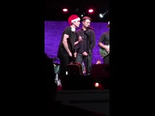 Ben mckenzie, robin lord tpornr and the loose cattle band